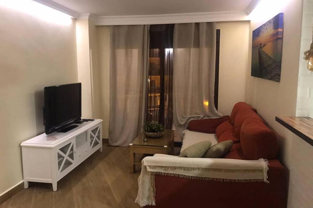 Coqueto Apartamento En Puerto Marina Con Piscina Benalmadena Luaran gambar