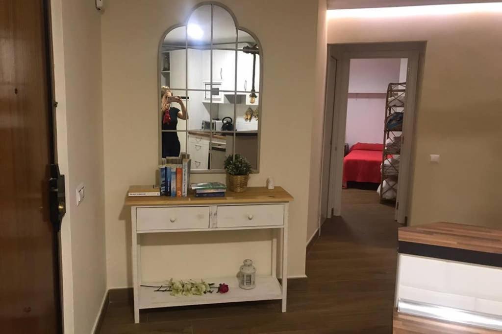 Coqueto Apartamento En Puerto Marina Con Piscina Benalmadena Luaran gambar