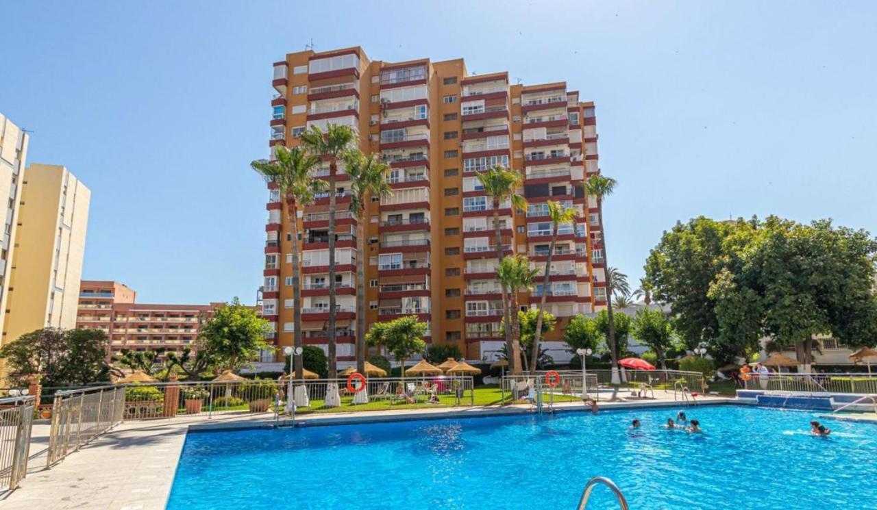 Coqueto Apartamento En Puerto Marina Con Piscina Benalmadena Luaran gambar